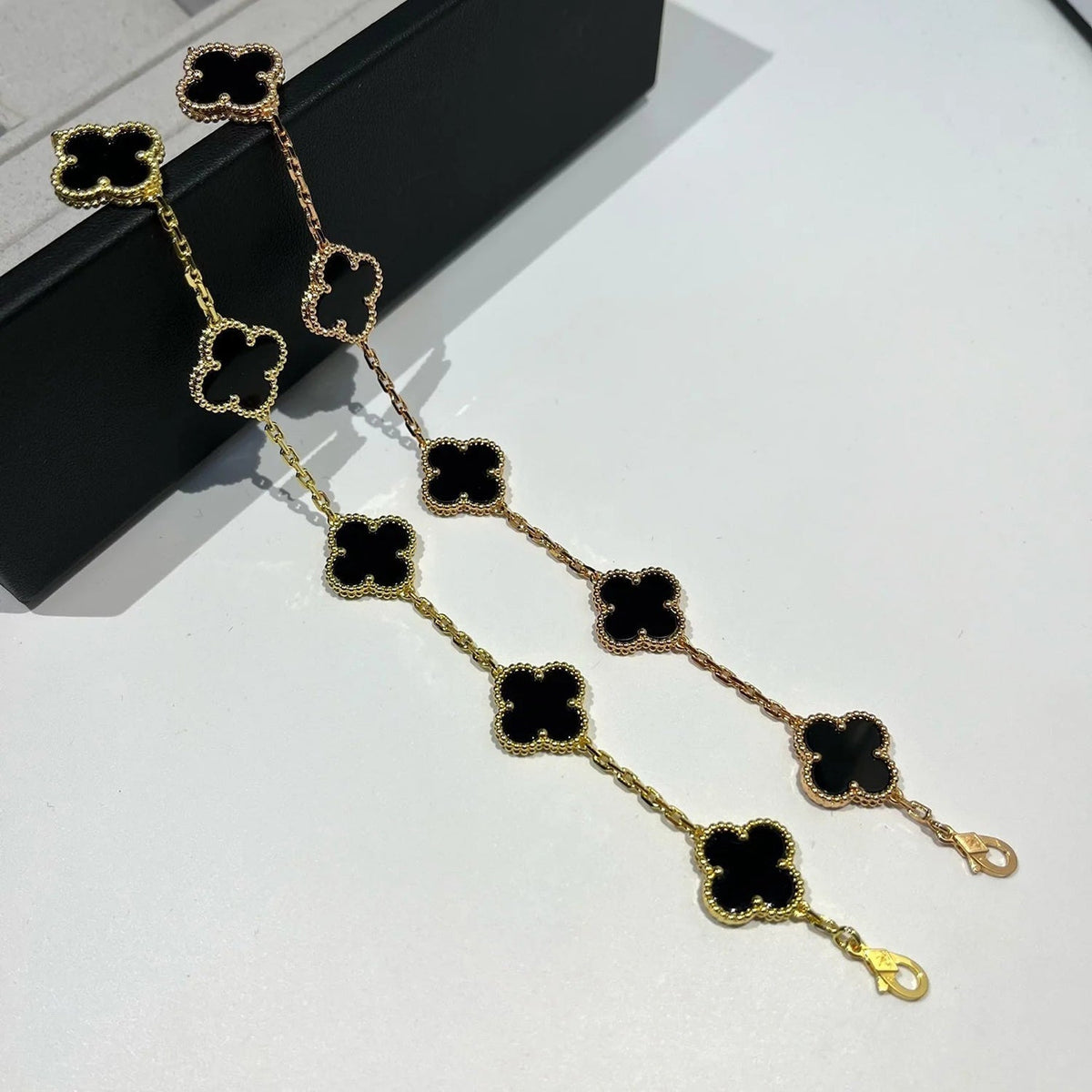 [⭐Veyra] CLOVER 5 MOTIF ONYXS BRACELET COLLECTION