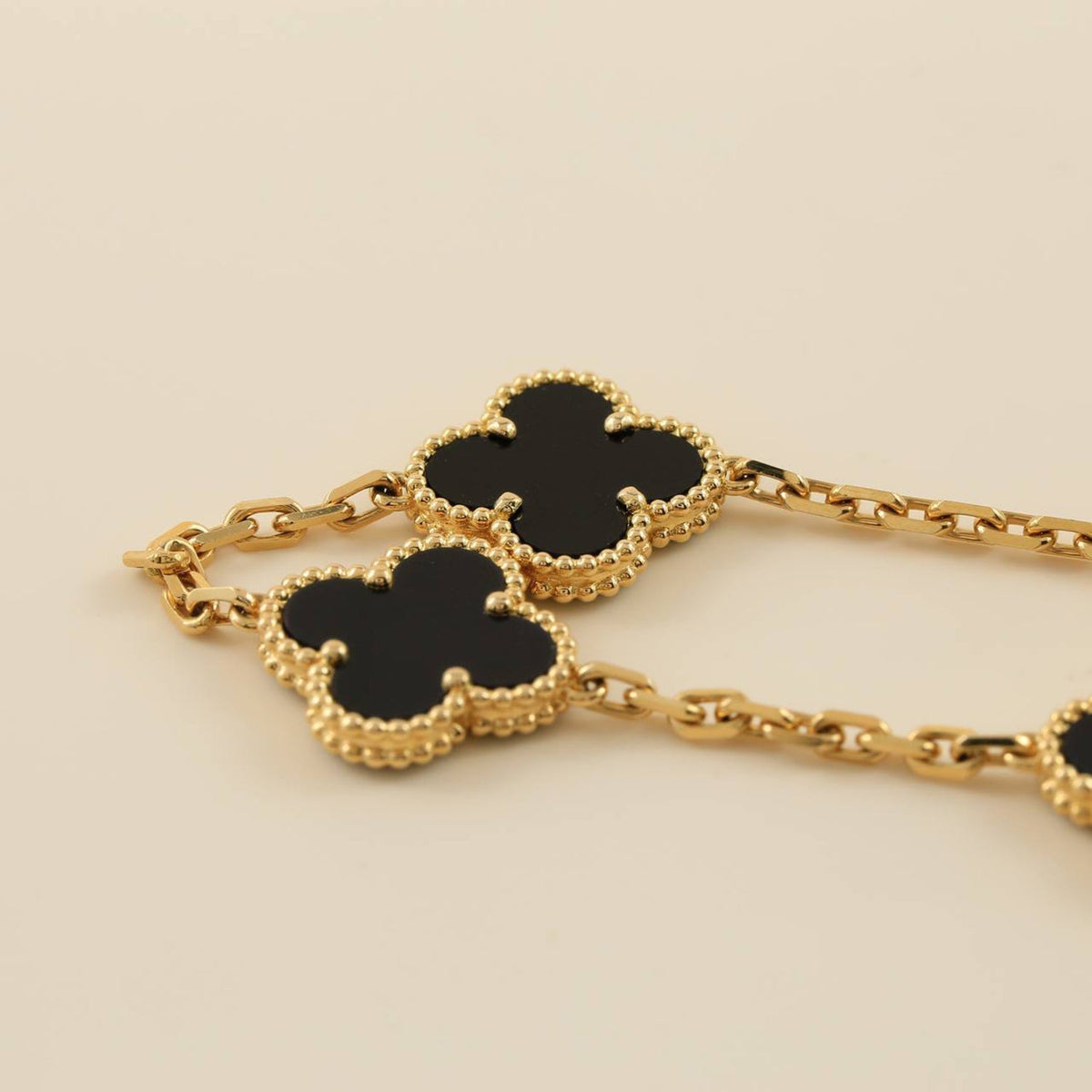 [⭐Veyra] CLOVER 5 MOTIF ONYXS BRACELET COLLECTION