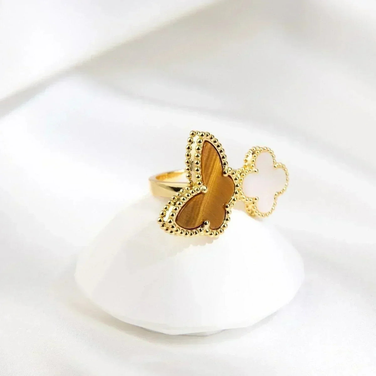 [⭐Veyra]LUCKY BETWEEN THE FINGER RING