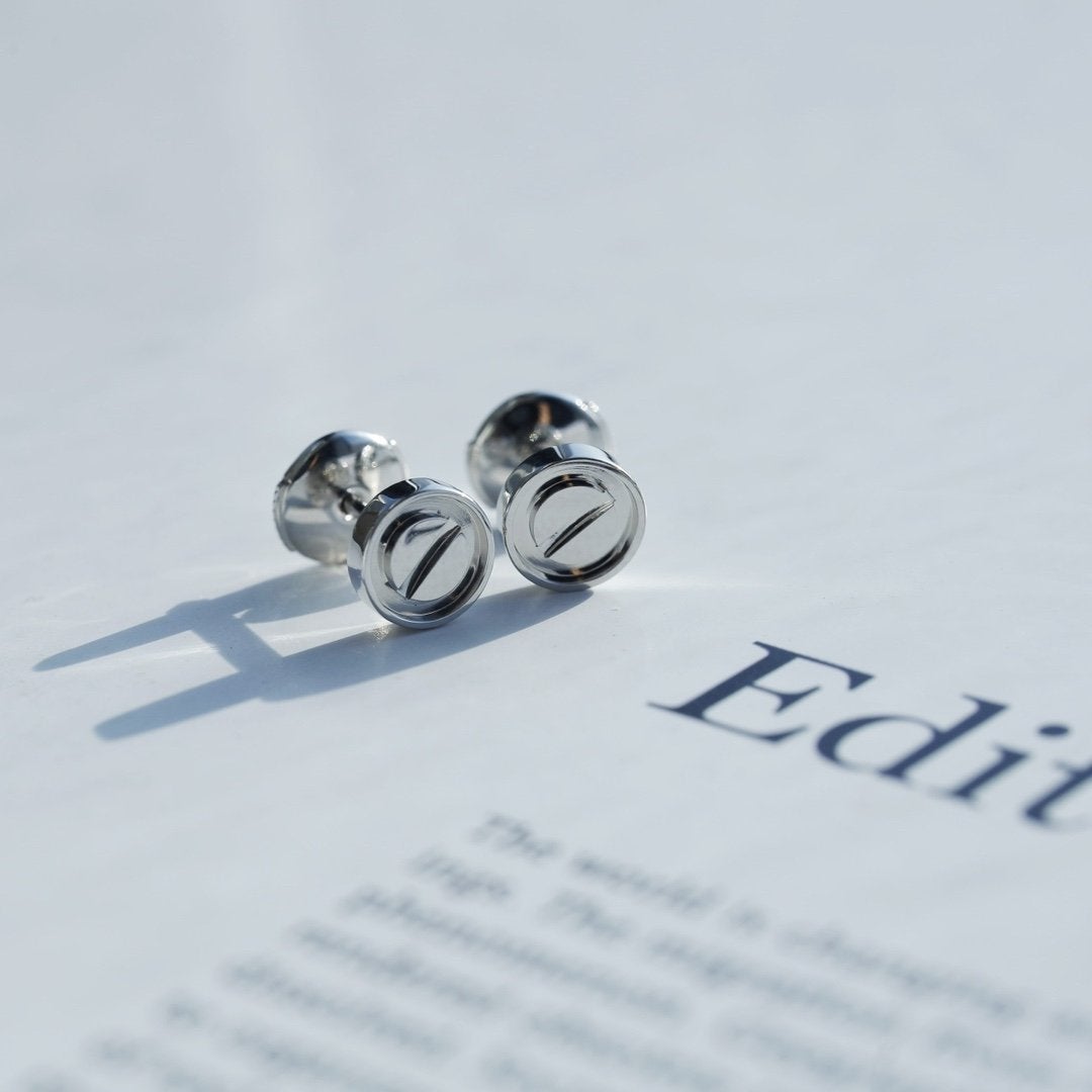 [⭐Veyra]LOVE EARRINGS SILVER 10MM