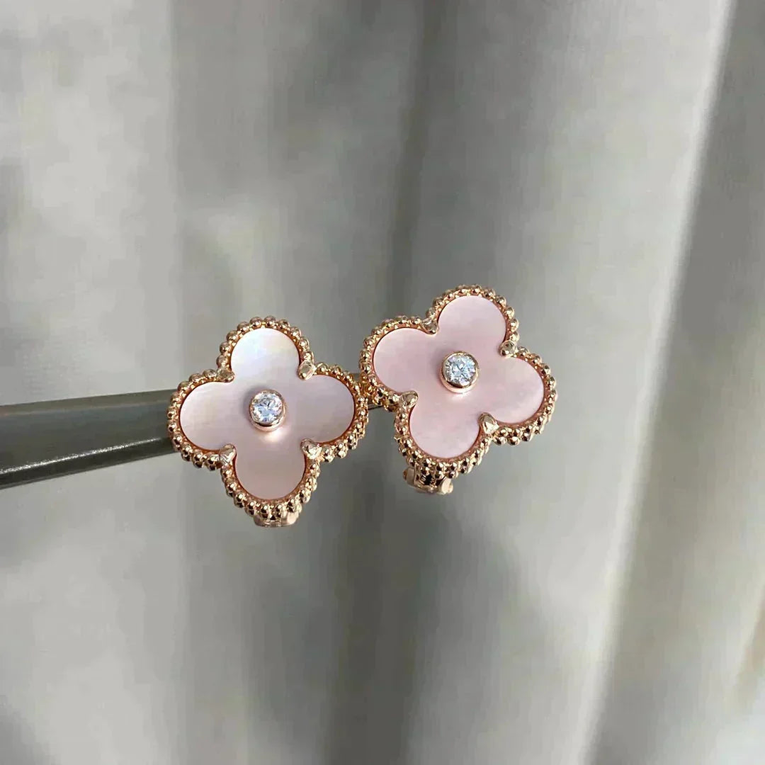 [⭐Veyra]CLOVER MEDIUM 1 MOTIFS  PINK MOP DIAMOND EARRINGS