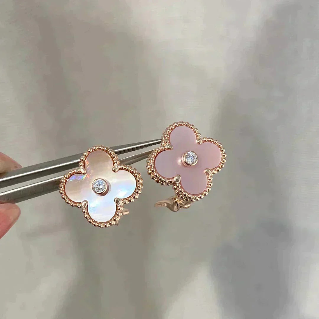 [⭐Veyra]CLOVER MEDIUM 1 MOTIFS  PINK MOP DIAMOND EARRINGS