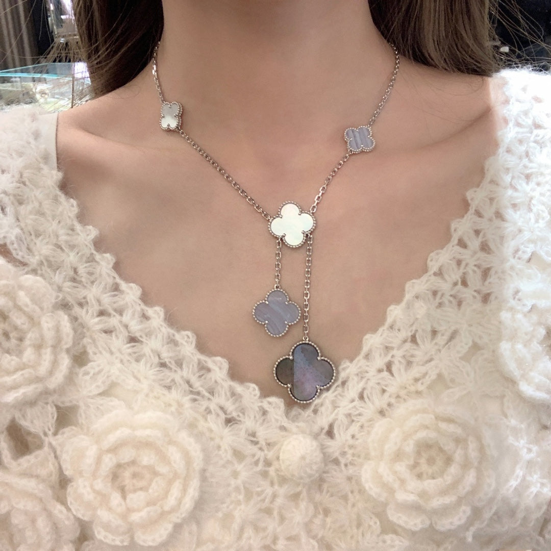 [⭐Veyra]CLOVER MOP CHALCEDONY NECKLACE SILVER 6 MOTIF