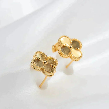 [⭐Veyra]CLOVER MEDIUM 1 MOTIFS LASER EARRINGS