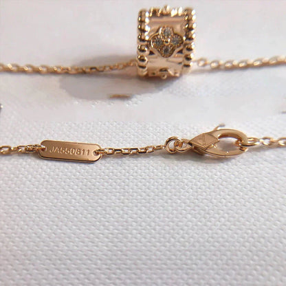 [⭐Veyra]PERLEE PEDANT NECKLACE GOLD / ROSE GOLD