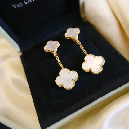 [⭐Veyra]CLOVER 2 MOTIF WHITE MOP EARRINGS