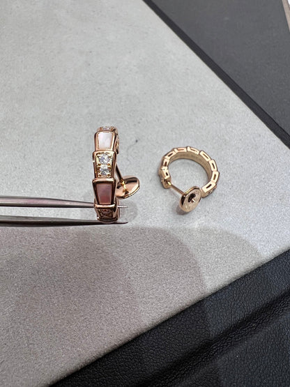 [⭐Veyra]SERPENTI MOP PINK GOLD EARRINGS