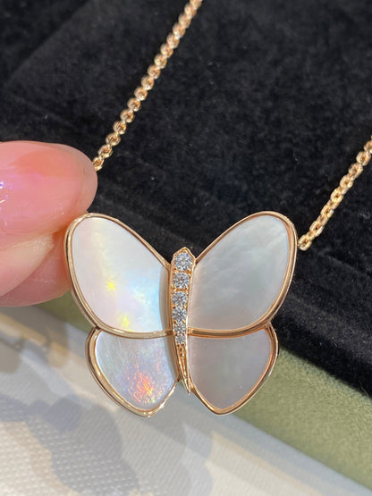 [⭐Veyra]BUTTERFLY GOLD MOP DIAMOND NECKLACE
