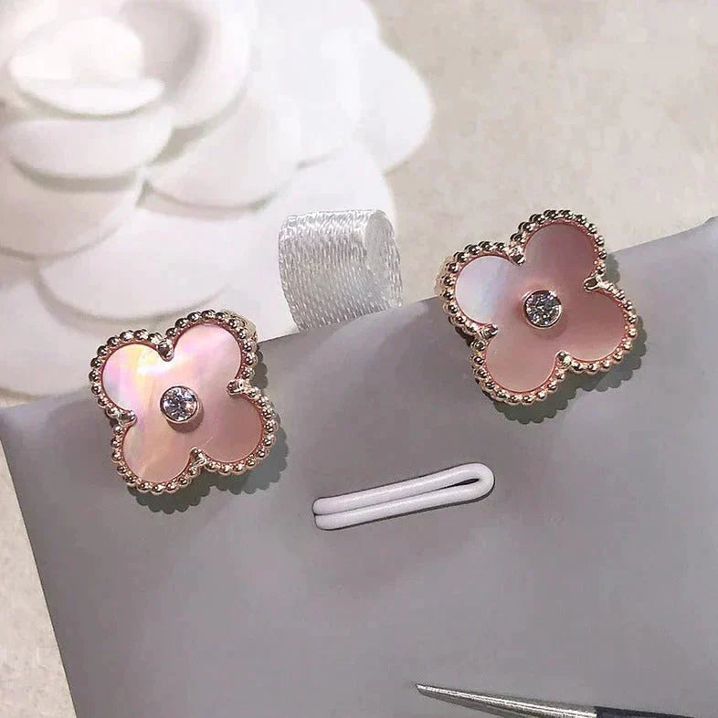 [⭐Veyra]CLOVER MEDIUM 1 MOTIFS  PINK MOP DIAMOND EARRINGS