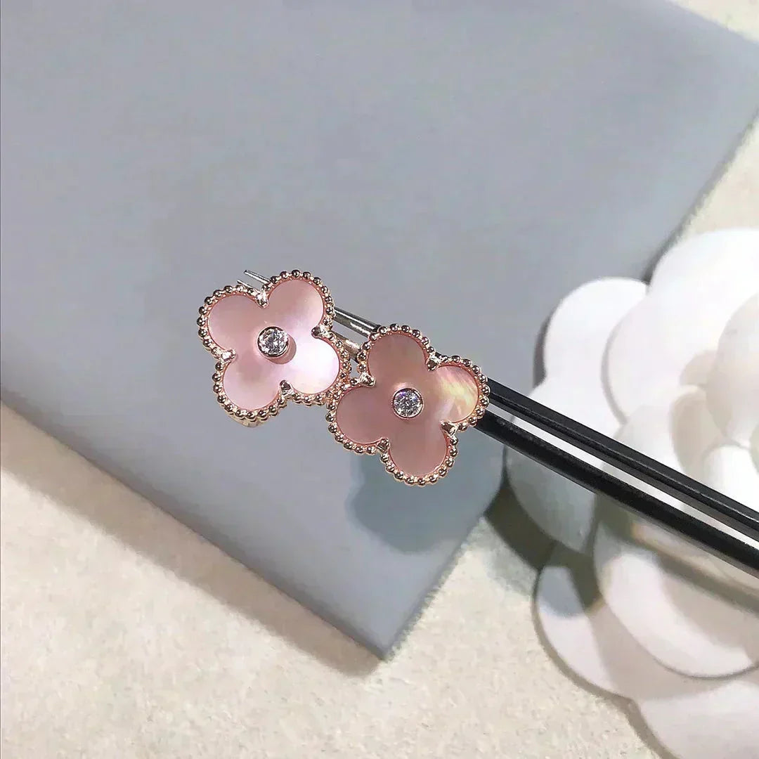 [⭐Veyra]CLOVER MEDIUM 1 MOTIFS  PINK MOP DIAMOND EARRINGS