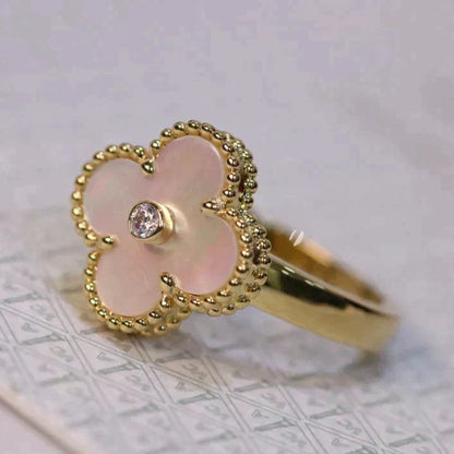 [⭐Veyra]CLOVER PINK MOP RING GOLD DIAMOND