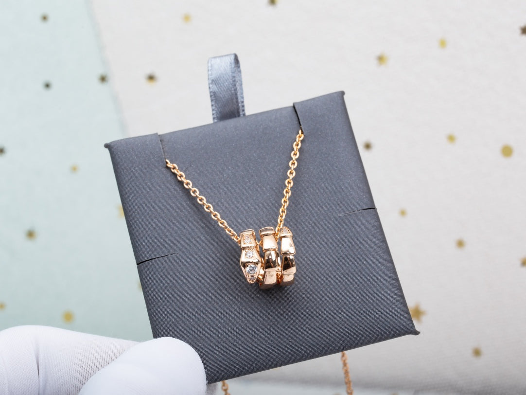 [⭐Veyra]SERPENTI PINK GOLD NECKLACE DIAMOND