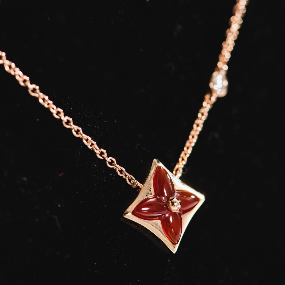 [⭐Veyra]STAR NECKLACE PINK GOLD 1 DIAMOND