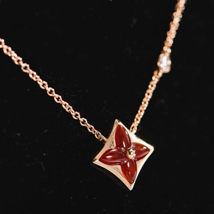 [⭐Veyra]STAR NECKLACE PINK GOLD 1 DIAMOND
