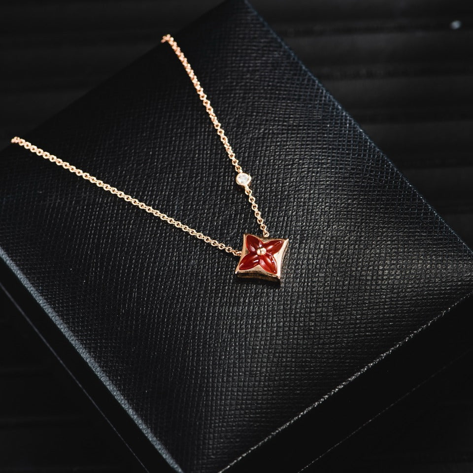 [⭐Veyra]STAR NECKLACE PINK GOLD 1 DIAMOND