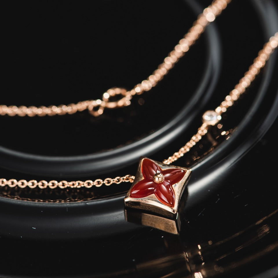 [⭐Veyra]STAR NECKLACE PINK GOLD 1 DIAMOND