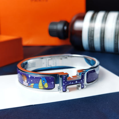 [⭐Veyra]H STAR AND MOON BRACELET 12MM