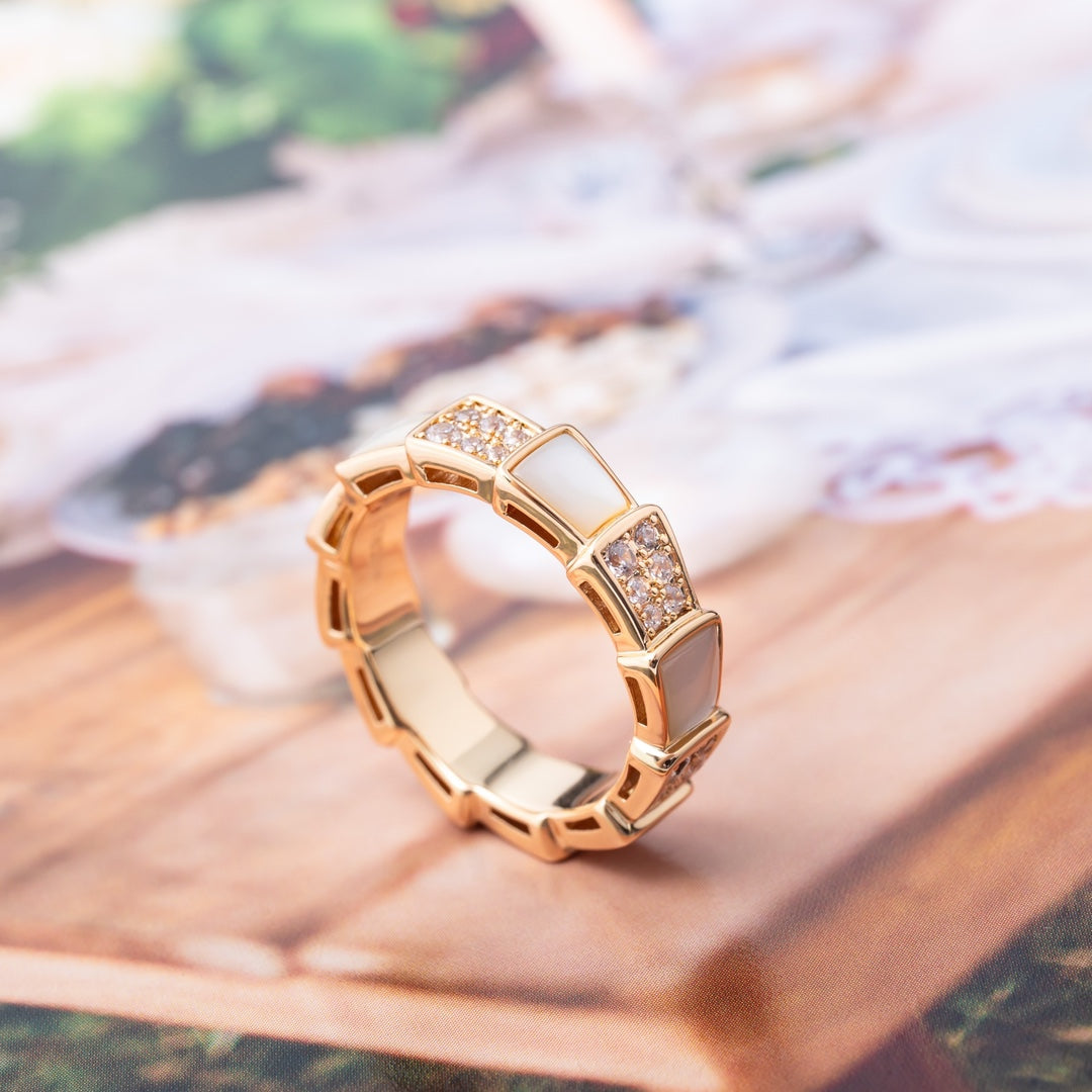[⭐Veyra]SERPENTI RING PINK GOLD MOP DIAMOND PAVED 4MM
