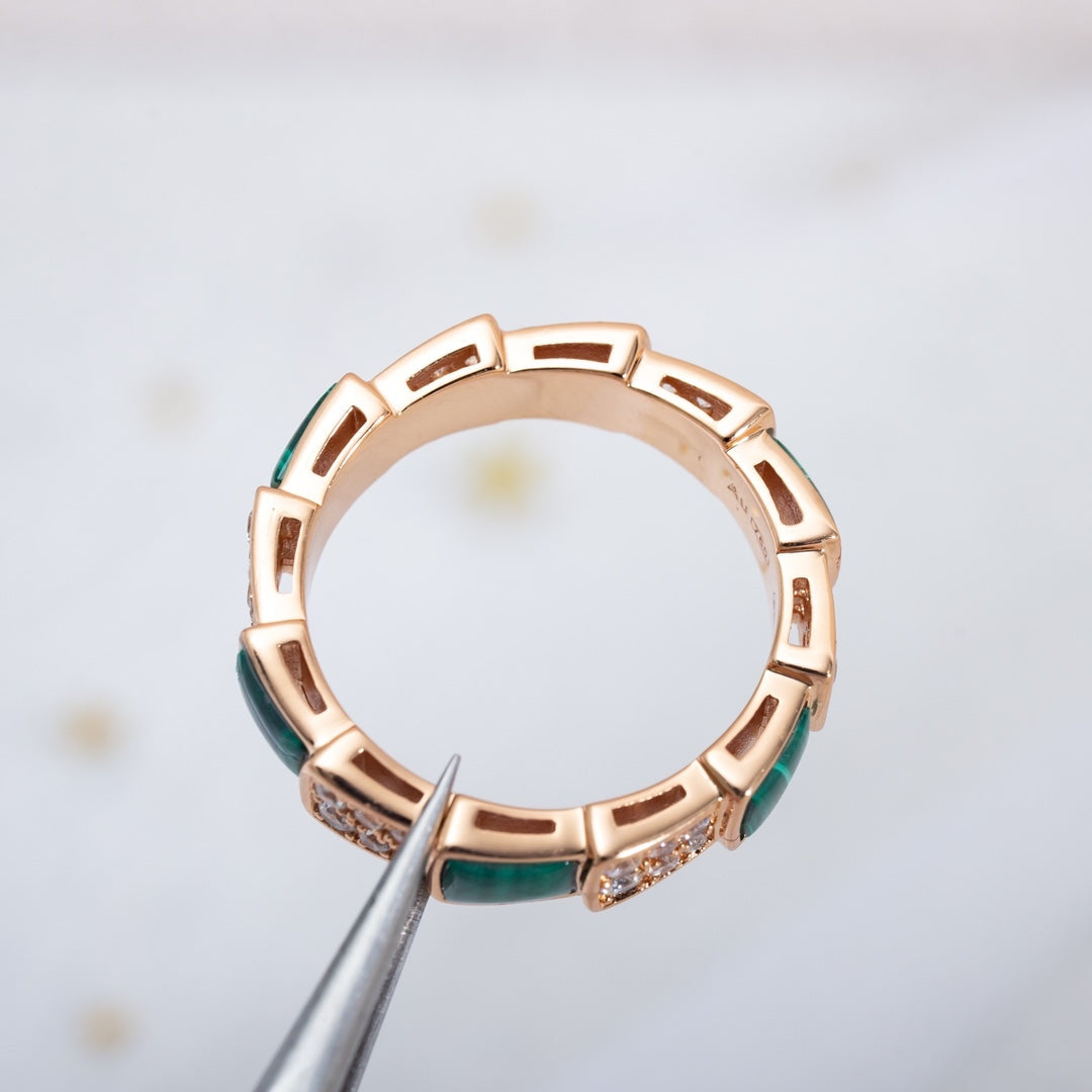 [⭐Veyra]SERPENTI RING PINK GOLD MALACHITE DIAMOND PAVED 4MM