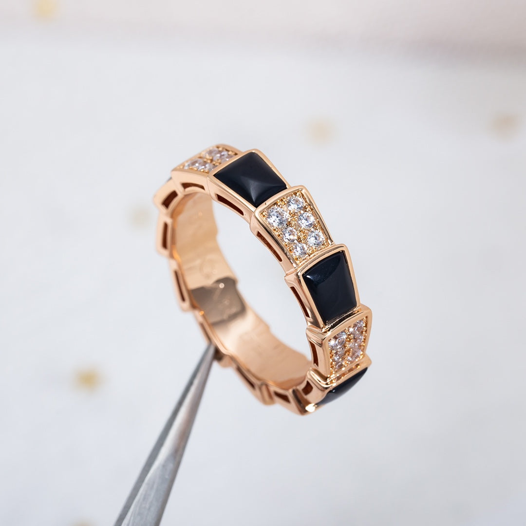 [⭐Veyra]SERPENTI RING PINK GOLD BLACK MOP DIAMOND PAVED 4MM