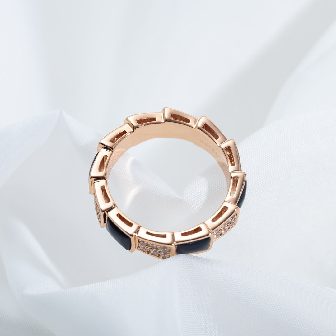 [⭐Veyra]SERPENTI RING PINK GOLD BLACK MOP DIAMOND PAVED 4MM