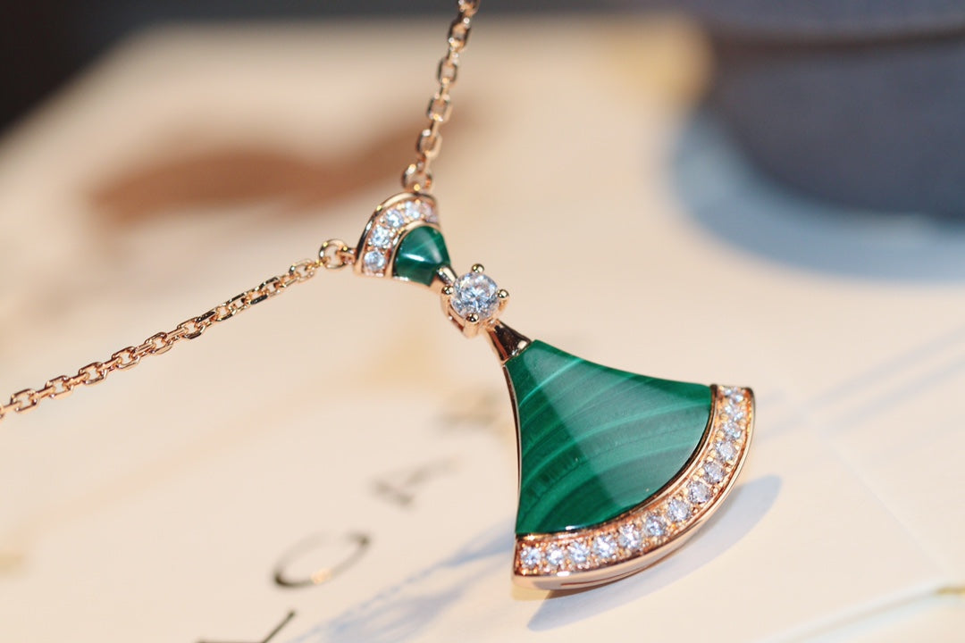 [⭐Veyra]DREAM NECKLACE MALACHITE DIAMOND