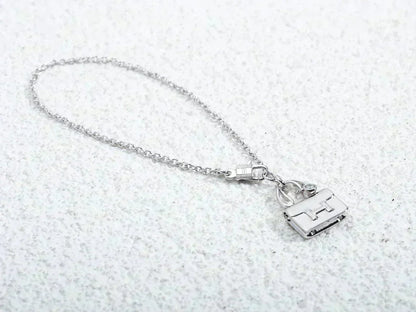 [⭐Veyra]AMULETTE PEDANT SILVER NECKLACE