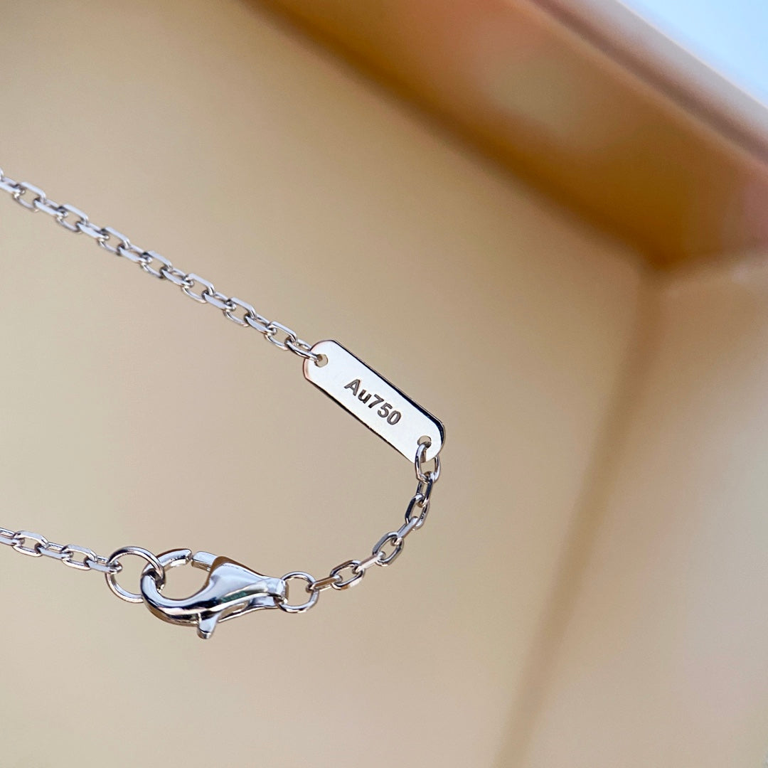 [⭐Veyra]CLOVER DIAMOND NECKLACE SILVER