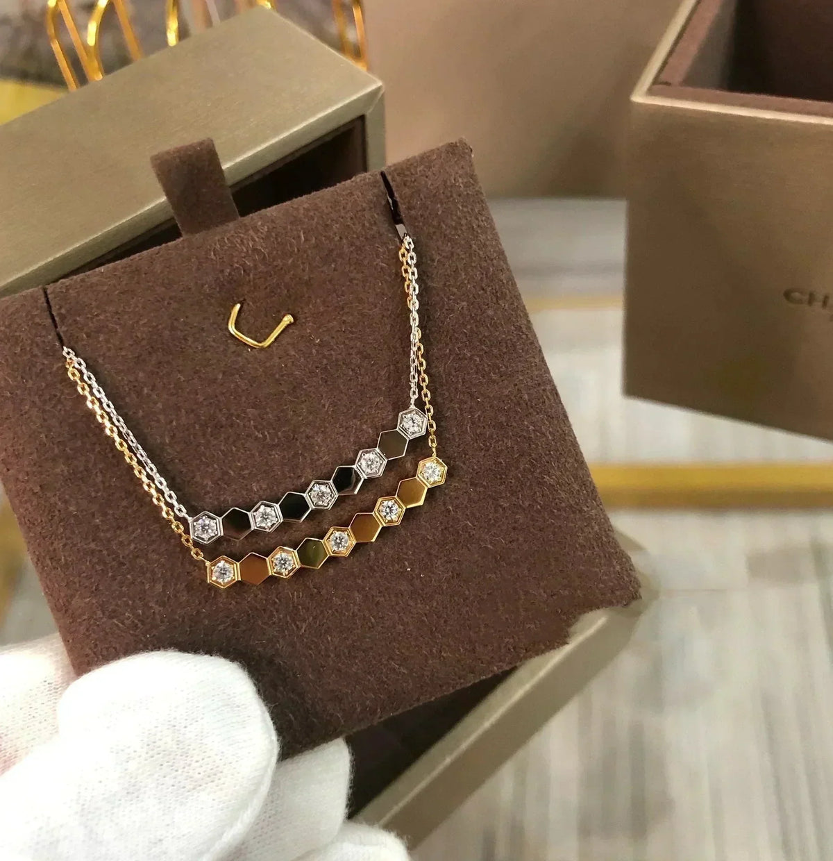 [⭐Veyra]BEE LOVE NECKLACE DIAMOND