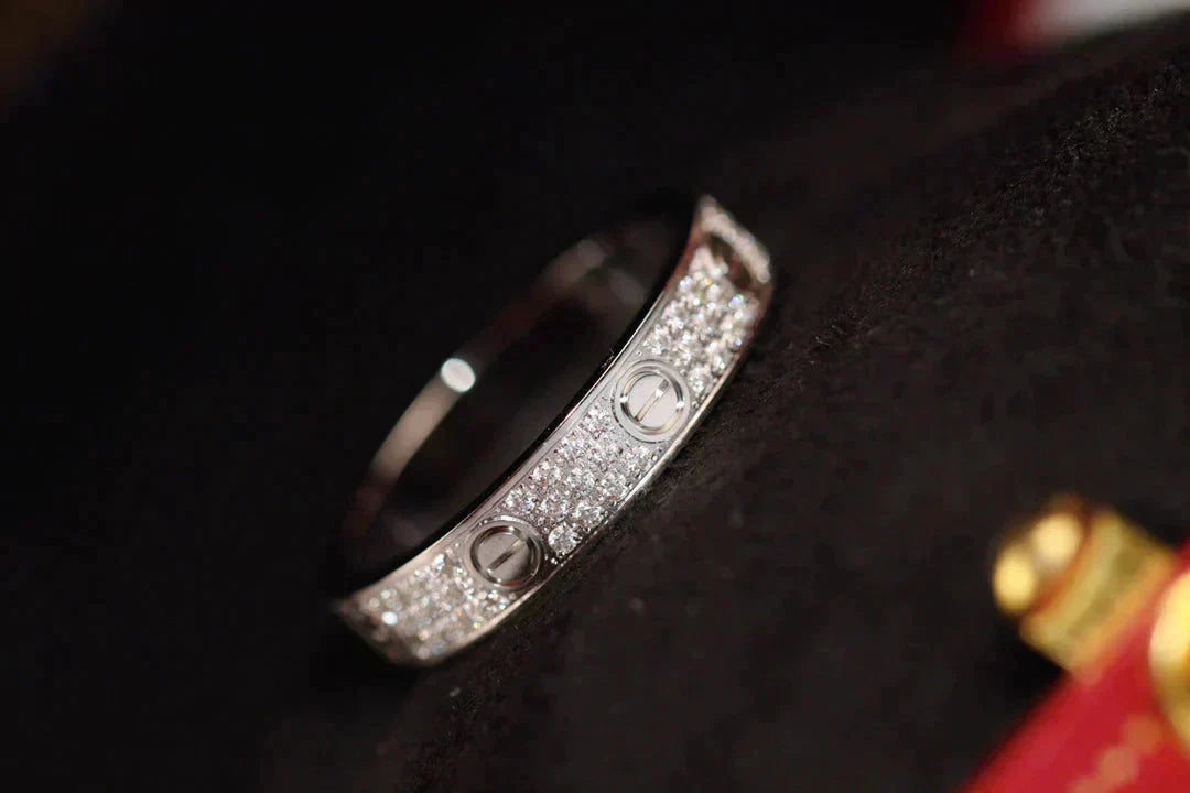 [⭐Veyra]LOVE RING 3.6MM DIAMOND PAVED