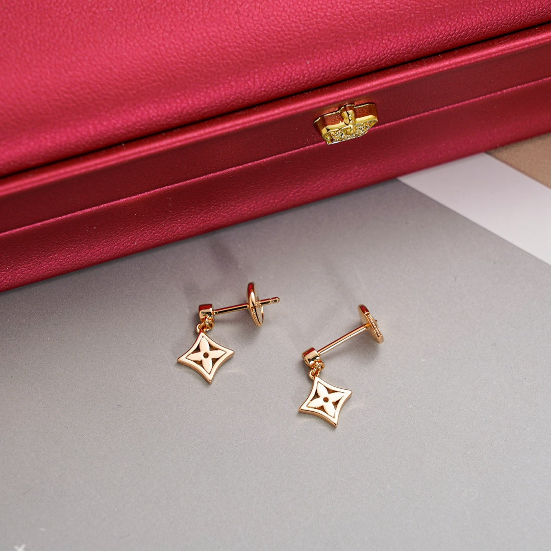 [⭐Veyra]STAR EARRINGS GOLD