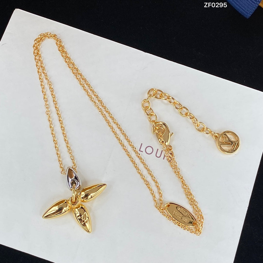 [⭐Veyra]LOUISETTE PEDANT GOLD NECKLACE