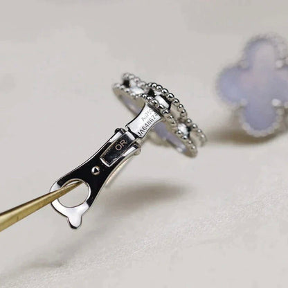 [⭐Veyra]CLOVER MEDIUM 1 MOTIFS  WHITE MOP EARRINGS SILVER