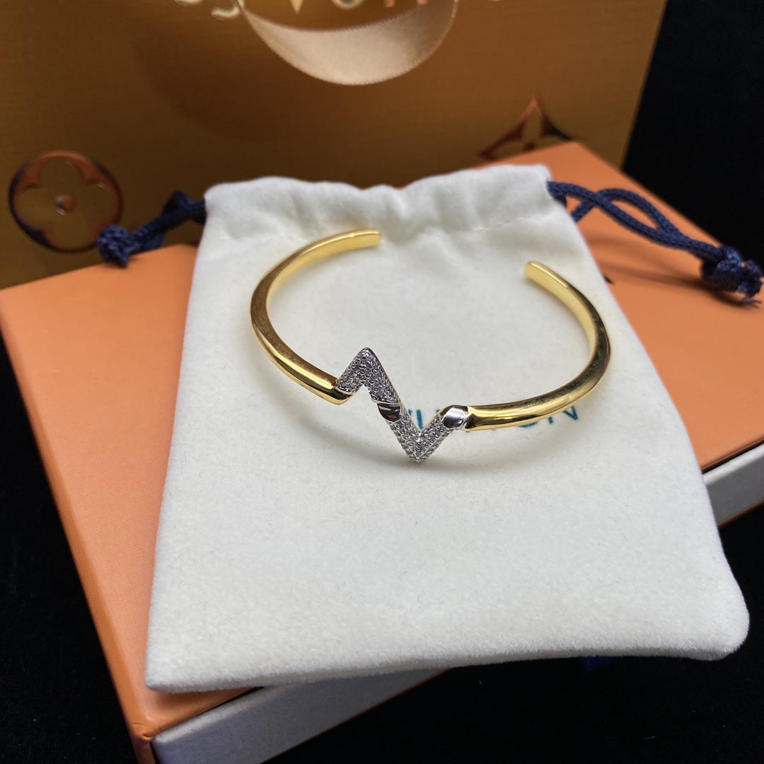 [⭐Veyra]VOLTE UPSITE DOWN DIAMOND GOLD OPEN BRACELET