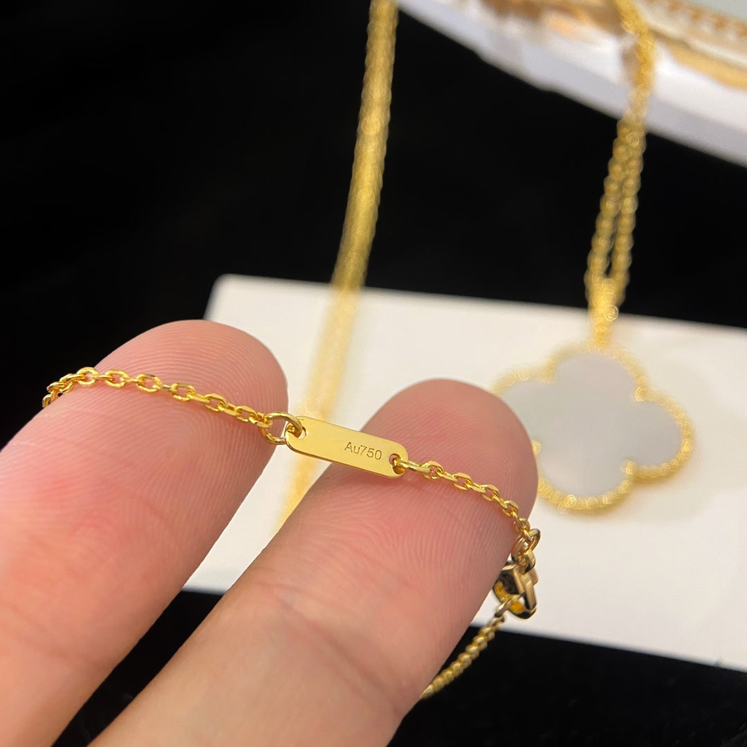 [⭐Veyra]CLOVER 25MM MOP LARGE PENDANT NECKLACE