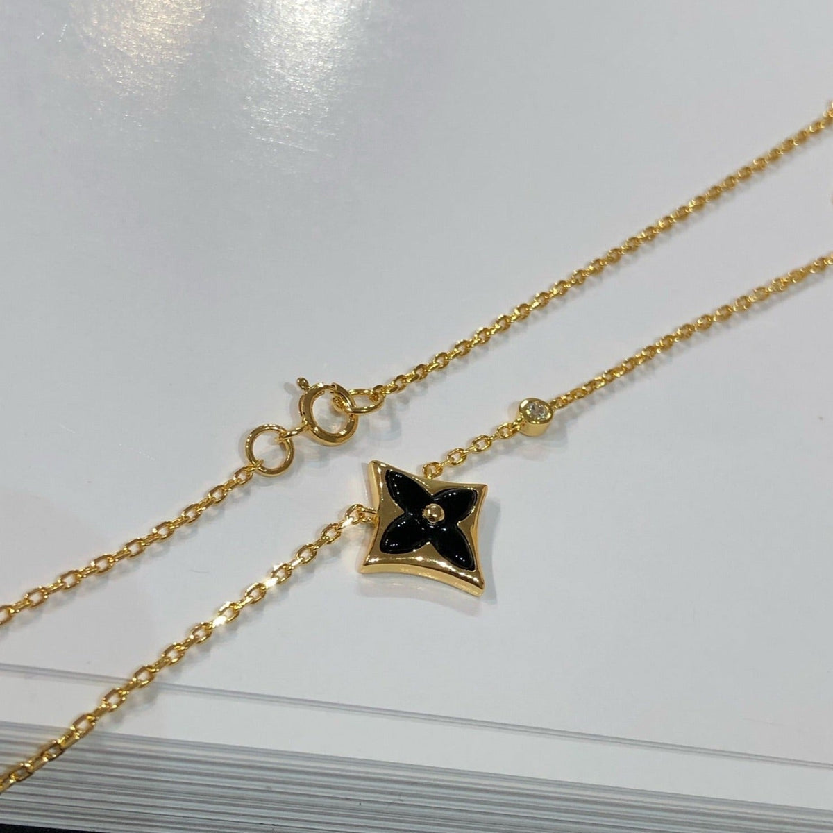 [⭐Veyra]STAR BLACK MOP NECKLACE