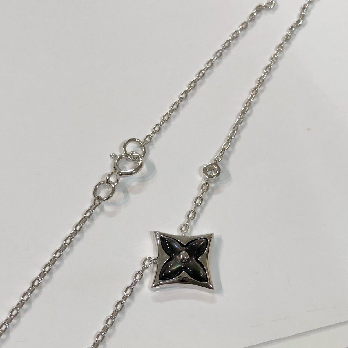 [⭐Veyra]STAR BLACK MOP NECKLACE