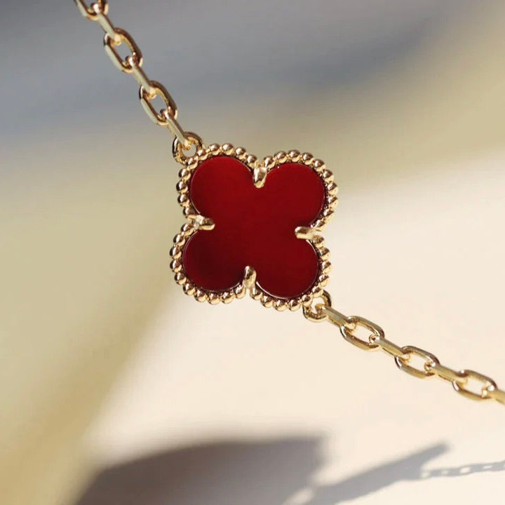[⭐Veyra]CLOVER 20 MOTIFS CARNELIAN NECKLACE