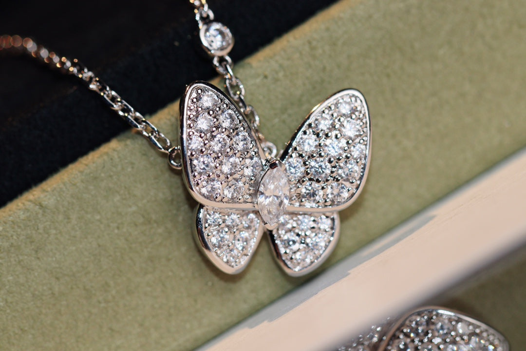 [⭐Veyra]BUTTERFLY DIAMOND NECKLACE