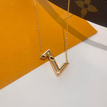 [⭐Veyra]VOLTE UPSIDE DOWN NECKLACE