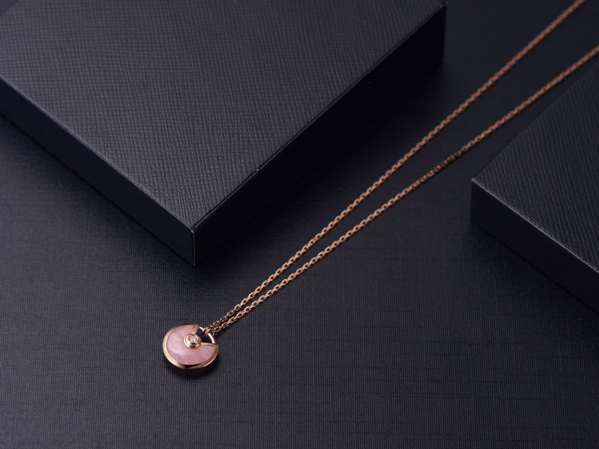 [⭐Veyra]AMULETTE ROSE GOLD PINK MOP NECKLACE
