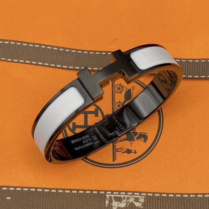 [⭐Veyra]H BRACELET 12MM BLACK WHITE CERAMIC