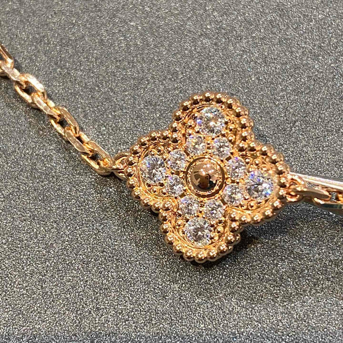 [⭐Veyra] CLOVER 5 MOTIF FULL DIAMOND BRACELET COLLECTION