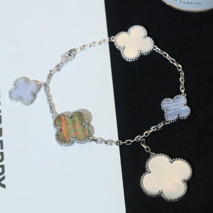 [⭐Veyra]CLOVER BRACELET 5 MOTIFS MOP CHALCEDONY SILVER