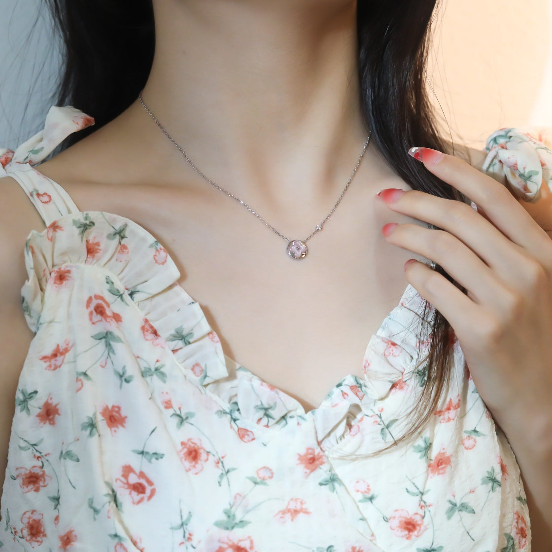 [⭐Veyra]SUN PEDANT PINK GOLD 1 DIAMOND NECKLACE