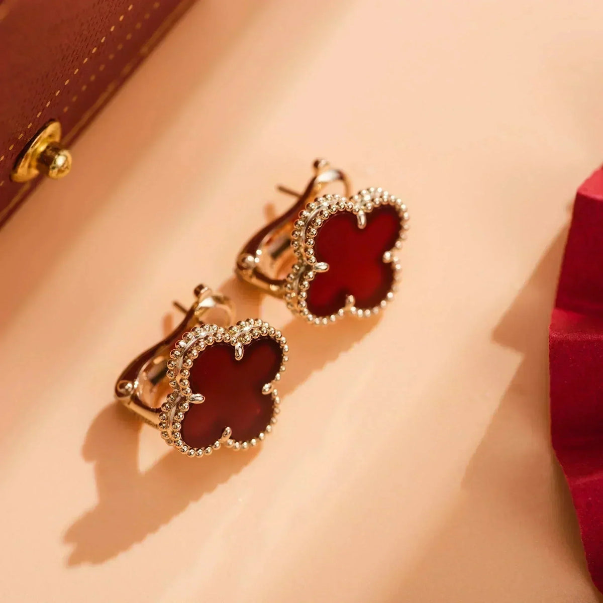 [⭐Veyra]CLOVER MEDIUM 1 MOTIFS CARNELIAN  EARRINGS