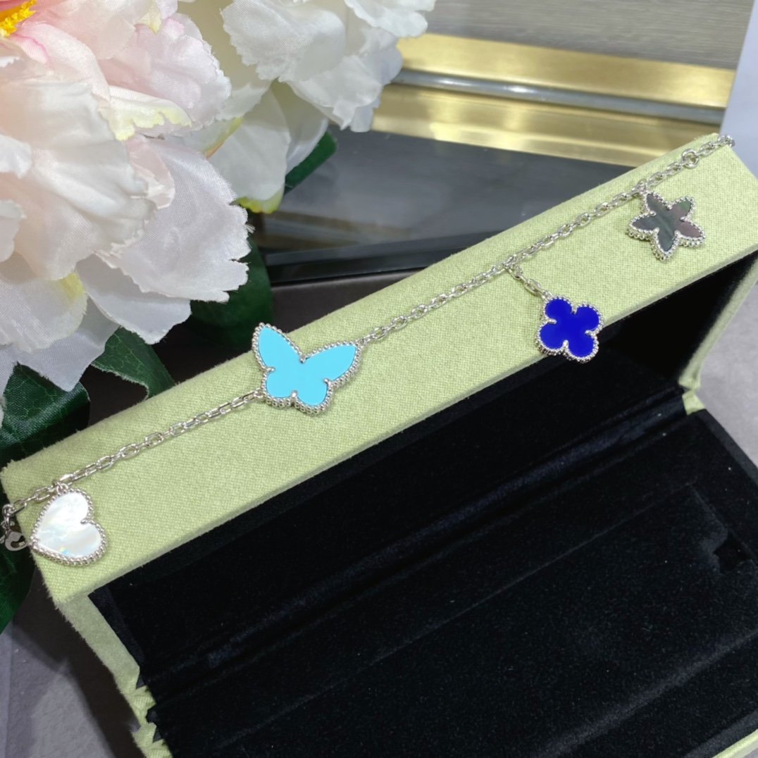 [⭐Veyra]LUCKY SPRING SILVER BRACELET 4 MOTIF