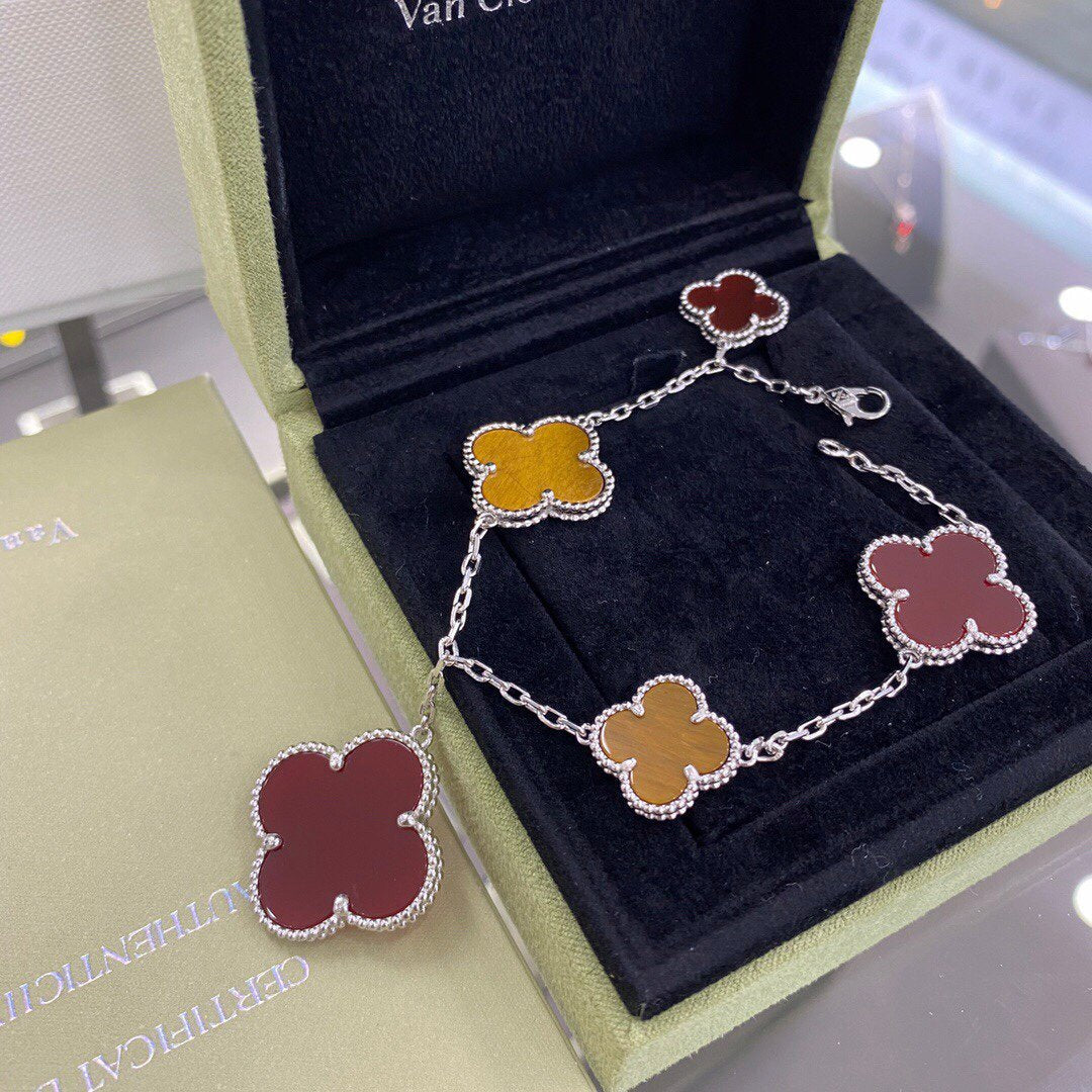 [⭐Veyra]CLOVER 5 MOTIFS SIVLER CARNELIAN TIGER EYE BRACELET