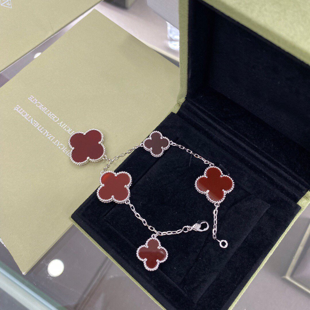 [⭐Veyra]CLOVER 5 MOTIFS SIVLER CARNELIAN BRACELET