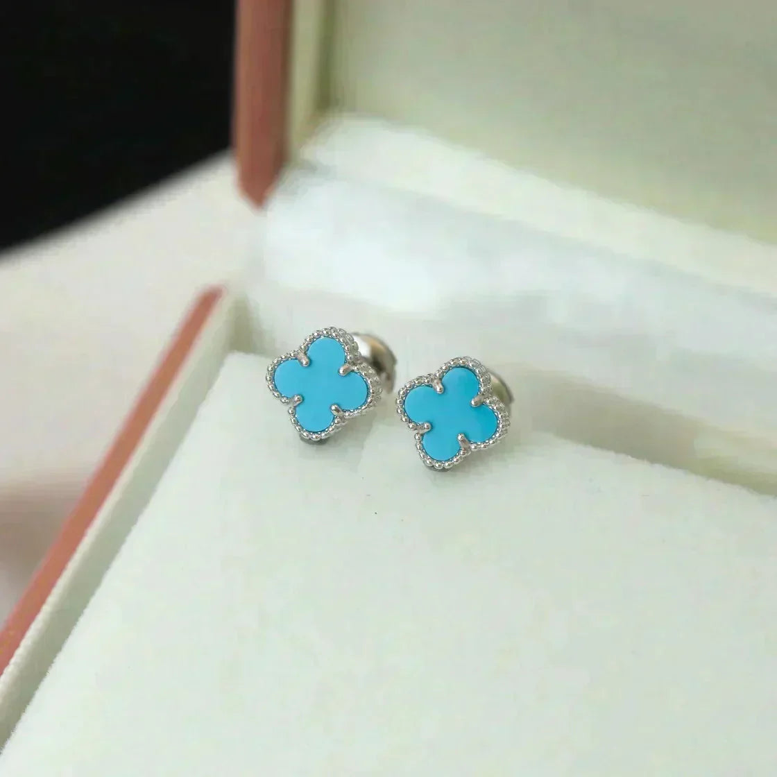 [⭐Veyra]CLOVER MINI 9.5MM ONYX STUD EARRINGS SILVER
